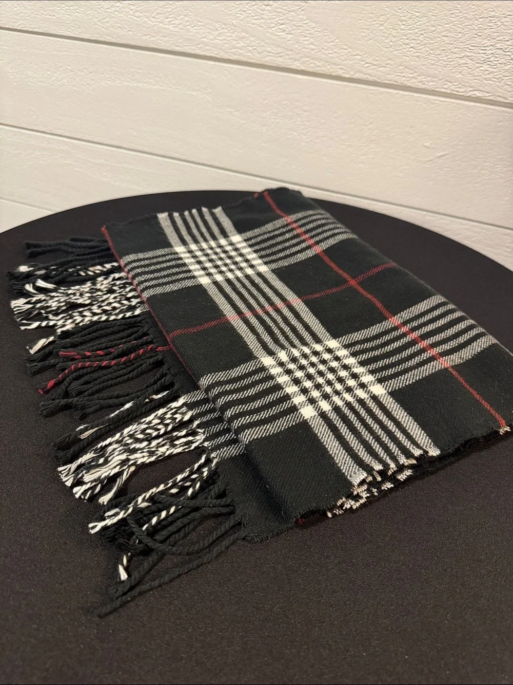 100% Cashmere Classic Black Plaid Fringe Scarf - Unbranded